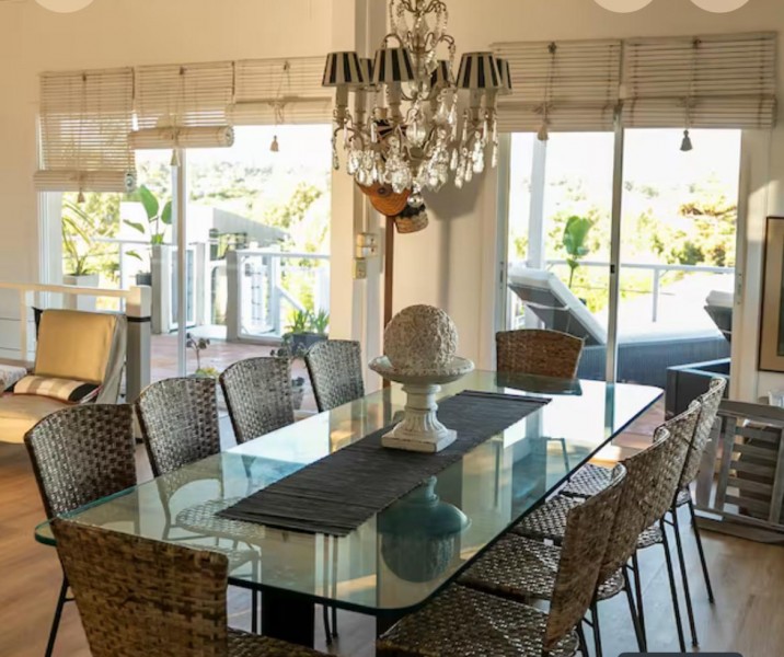 Casa en Altos de Punta Piedras con vista